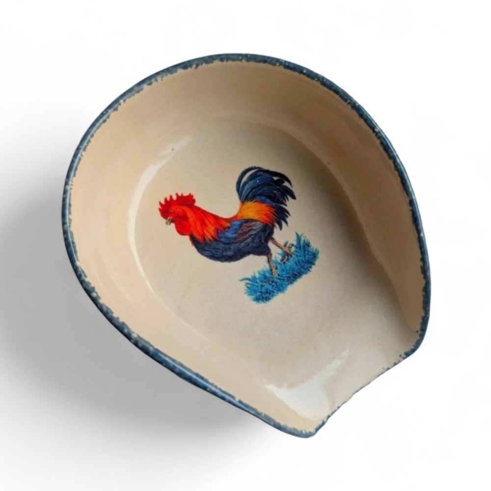 VINTAGE Rooster Ceramic Spoon Rest Farmhouse Kitchen Red Blue Tan Chicken USA